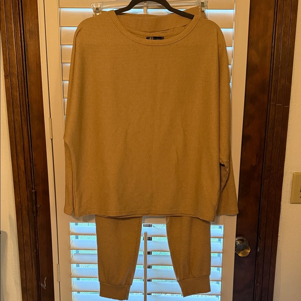 Cozy Tan Lounge Set